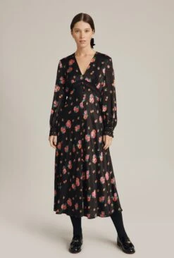 Sara Dress Rose Bouquet